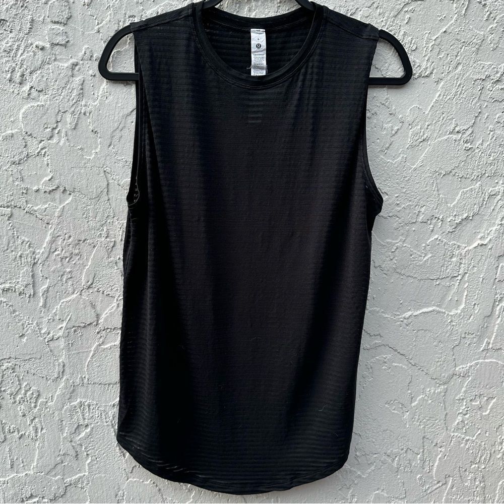 LULULEMON Top Women 6 Tank Sleeveless Stripe Sheer Black‎